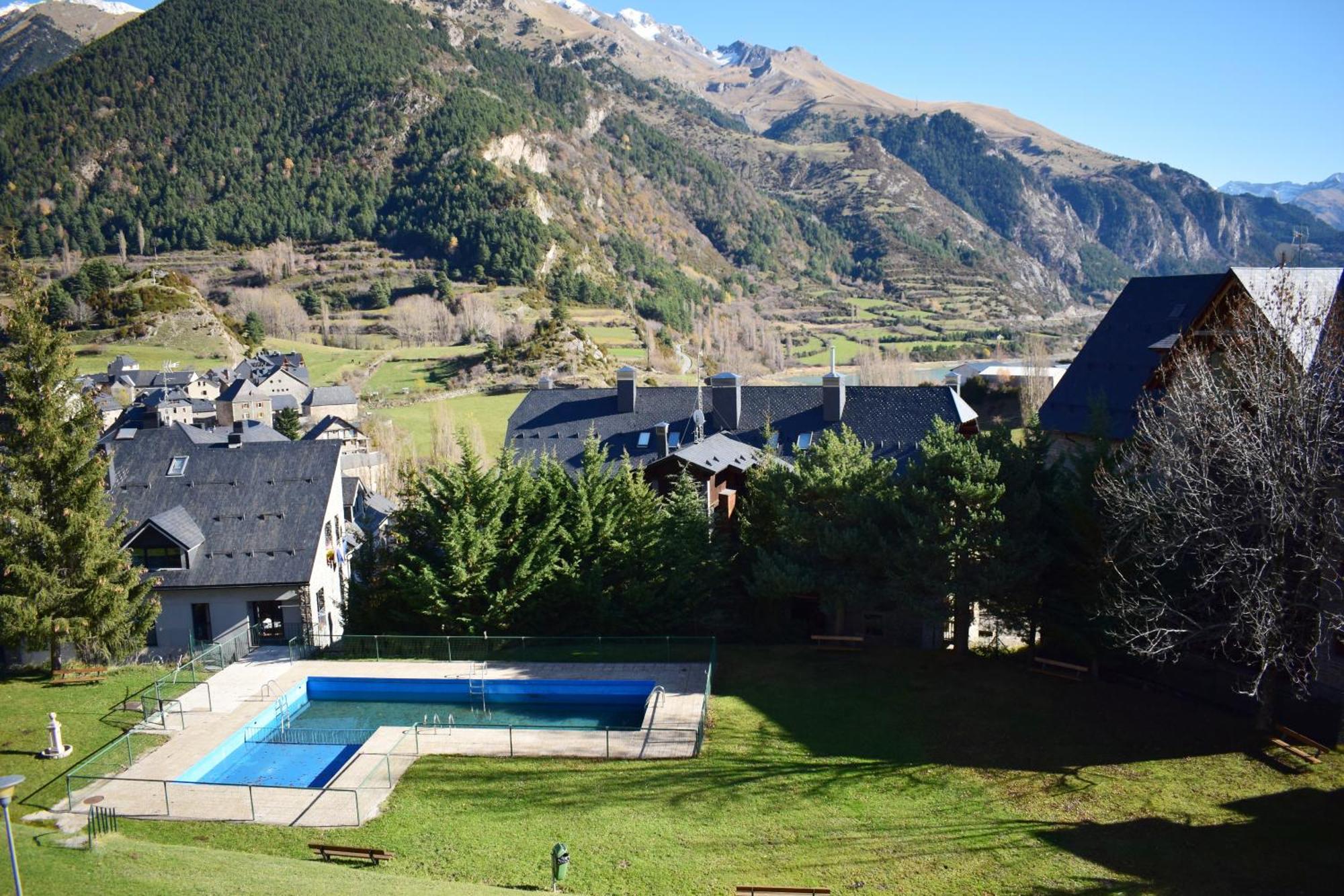 Saliecho Acogedor Apartamento Jardin Y Piscina Sallent de Gállego Kültér fotó